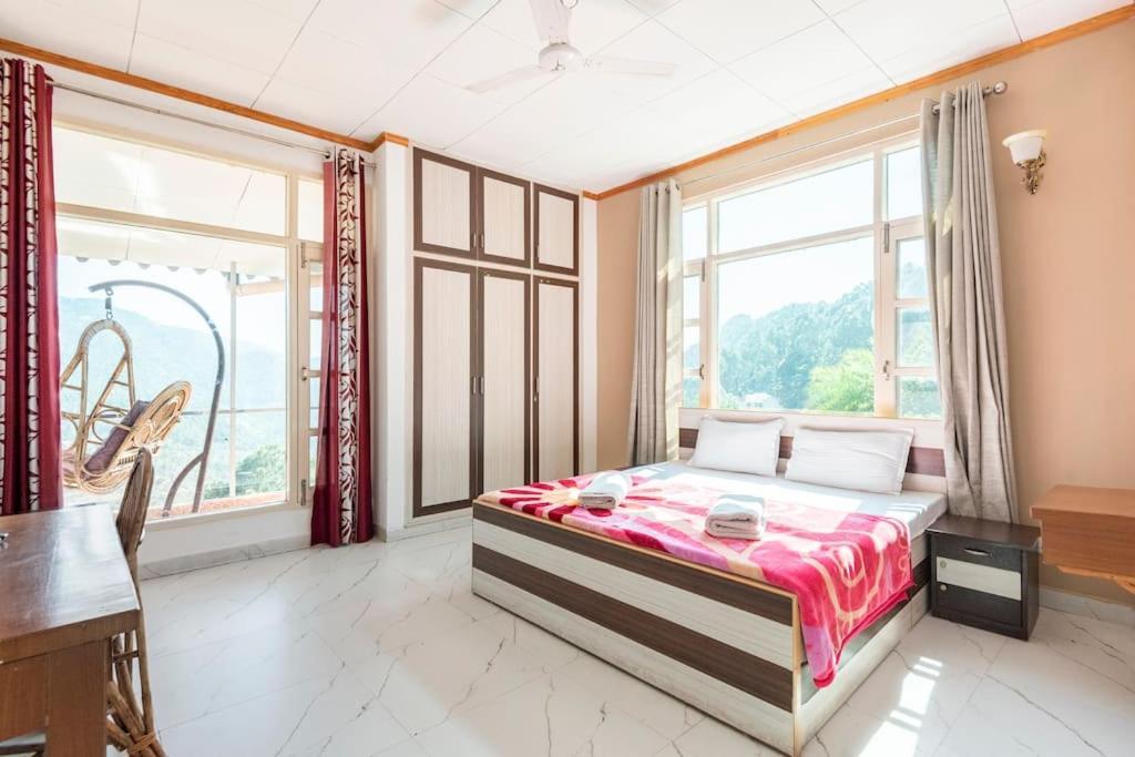 Kasauli Edge Apt With Balcony Dış mekan fotoğraf