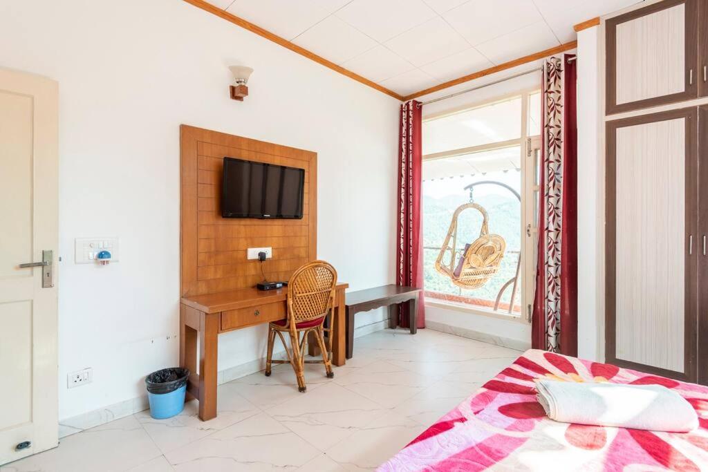 Kasauli Edge Apt With Balcony Dış mekan fotoğraf