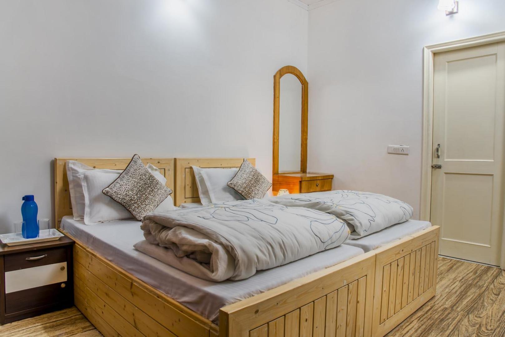 Kasauli Edge Apt With Balcony Dış mekan fotoğraf