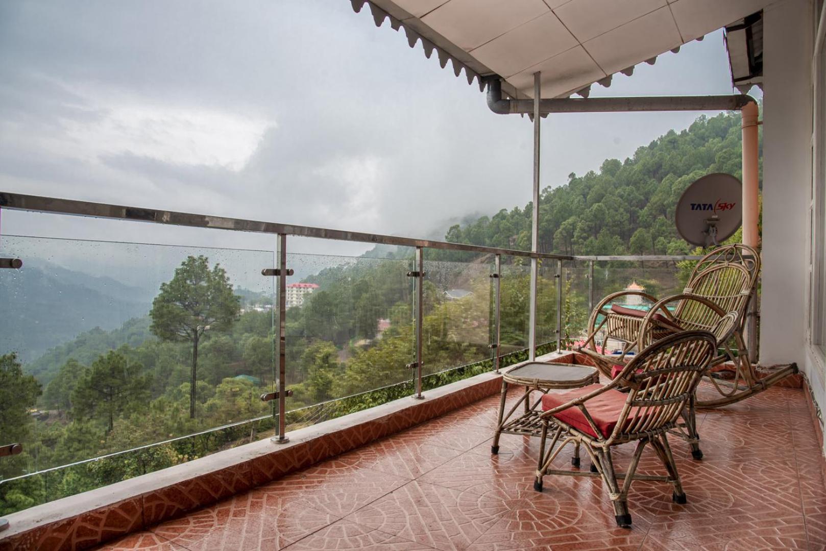 Kasauli Edge Apt With Balcony Dış mekan fotoğraf